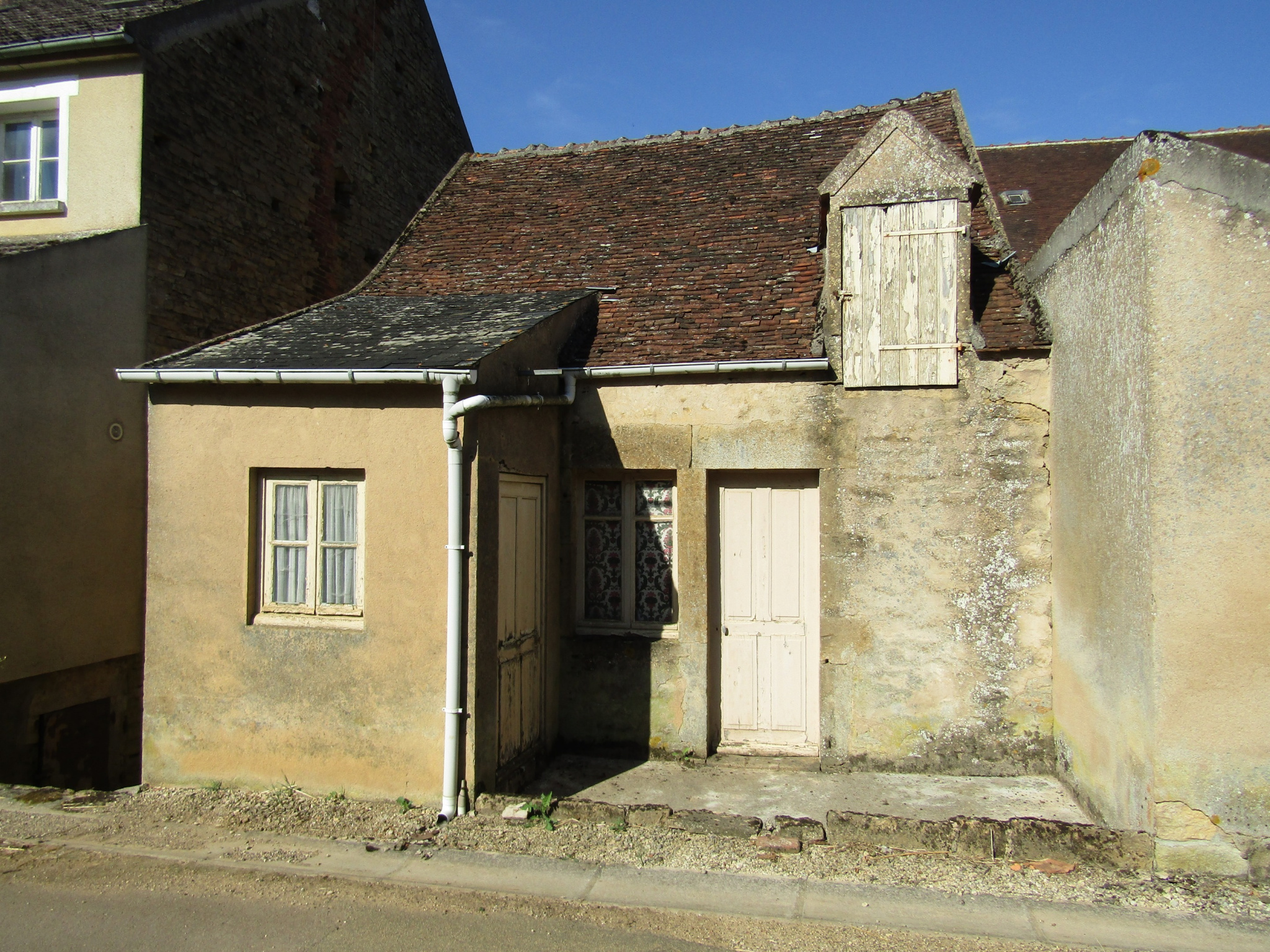 vente Petite maison de village Europe Immobilier